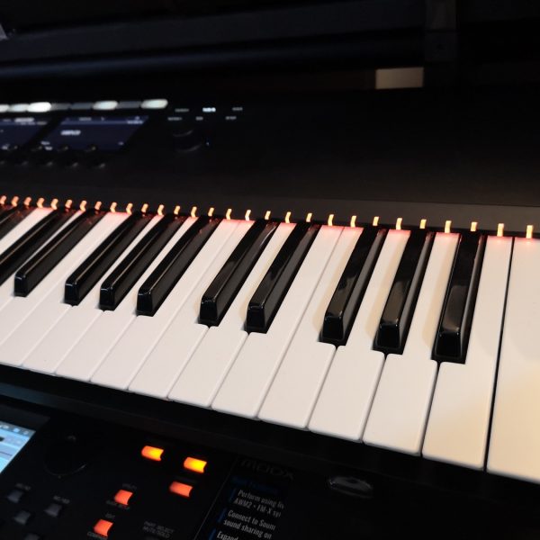 Native Instruments Komplete Kontrol S61 MK2 Controlador