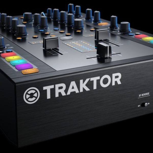Native Instruments Traktor Kontrol Z2 Mezclador para Dj