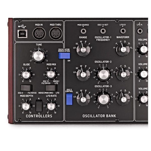 Sintetizador Behringer MODEL D Análogo secuenciador 3 VCOs