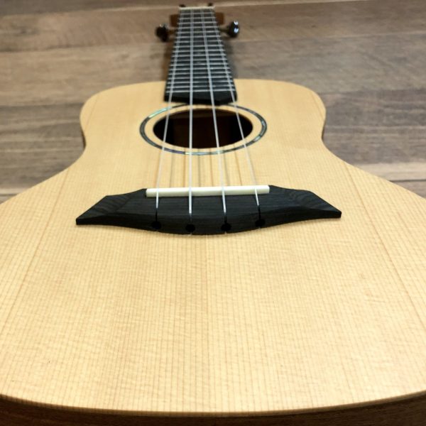 Tagima 43K Ukelele Concierto Natural