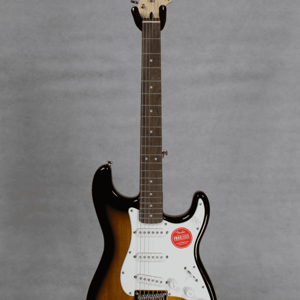 Fender SQUIER BULLET STRATOCASTER Guitarra 371001532 Sunburst