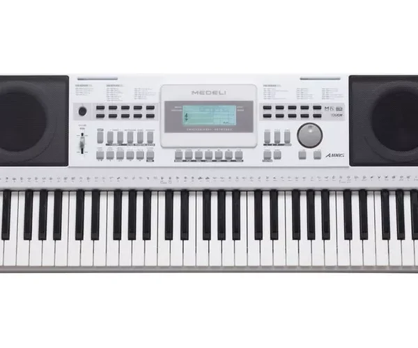 Piano Medeli A100 Teclado Sensible   61Teclas