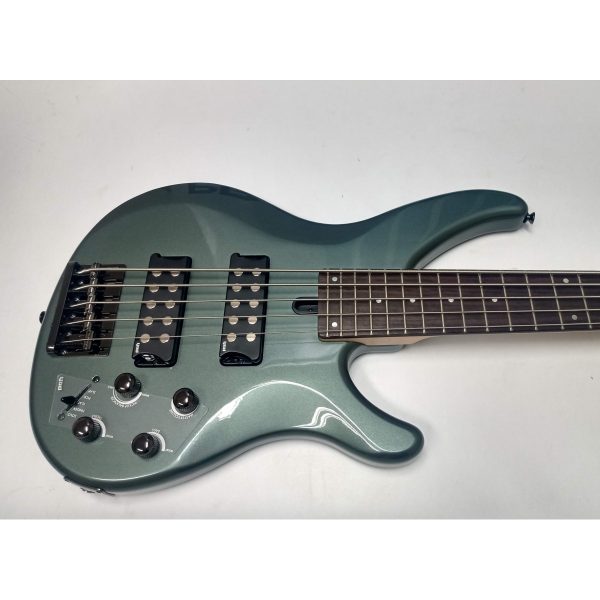 Yamaha TRBX-305 MG Bajo Electrico 5CUERDAS